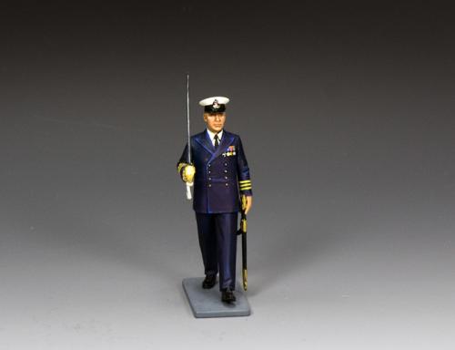 CE111 - Royal Navy Commander on parade with Sword - disponible début mars